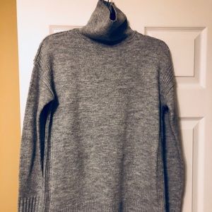 Women’s Gap Wool Sweater